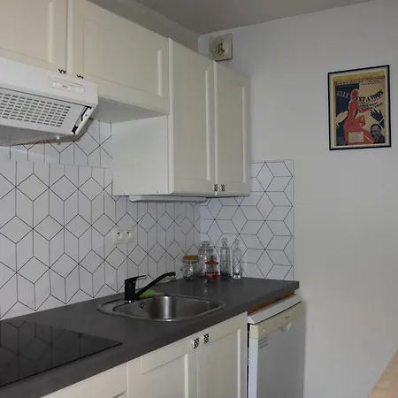 Apartment 3 Pieces, Proche Du Centre, Ideal Pour 4 Personnes - Fr-1-464-248 *